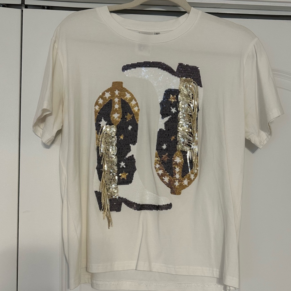 Queen of Sparkles - Black and Gold Fringe Boot Tshirt